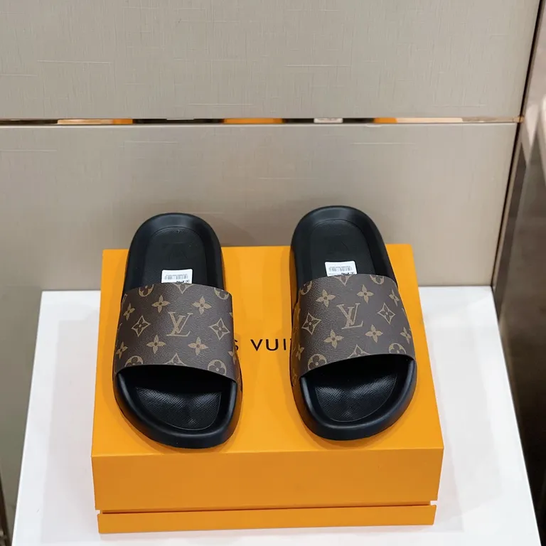 Louis Vuitton Shoe 